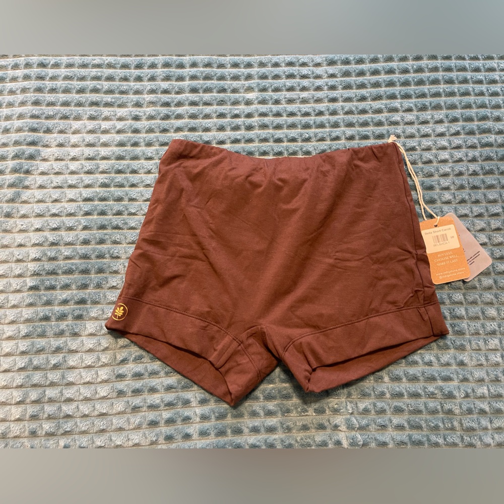 Bella Shorts Carob